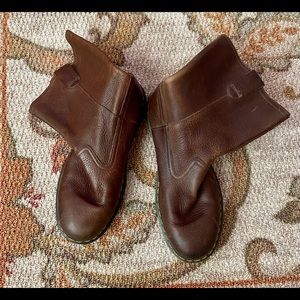 Authentic Dr. Martens Ranger. HOT 🔥 Fall color!